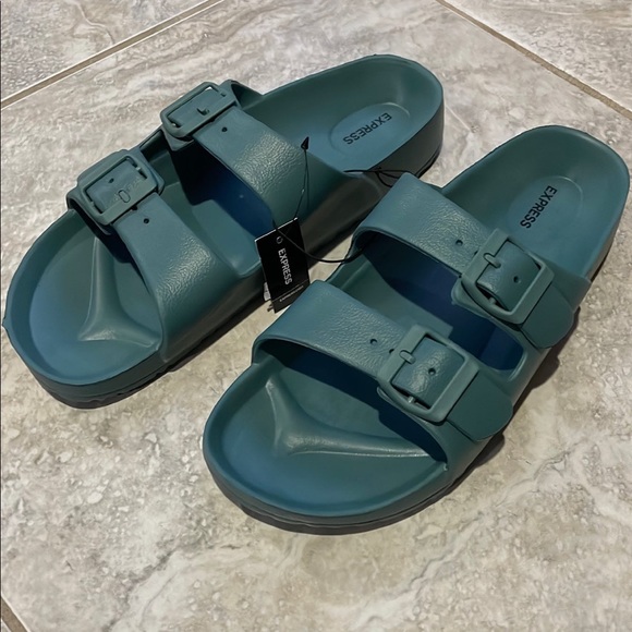 NWT Express Double Buckle Slip-on Sandals - Picture 2 of 6